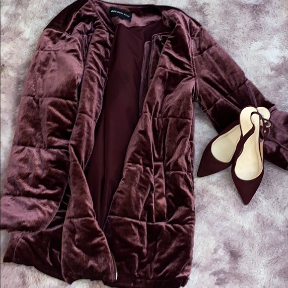 Who What Wear Jackets & Blazers - 🎉HOST PICK🎉 Who What Wear Velvet Puff Jacket